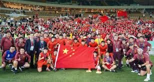 詹姆斯谈里夫斯表现：他有天赋又很勤奋，由衷为他感到开心